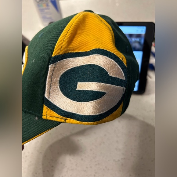 Green Bay Packers hat - Picture 6 of 6